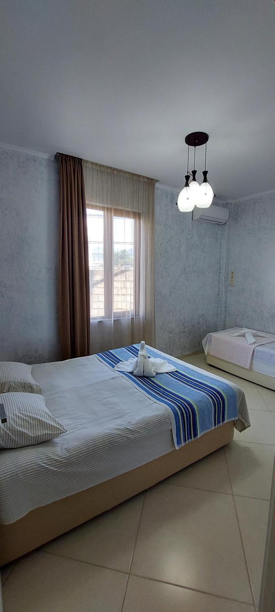 Hotel Ergo 巴统 外观 照片