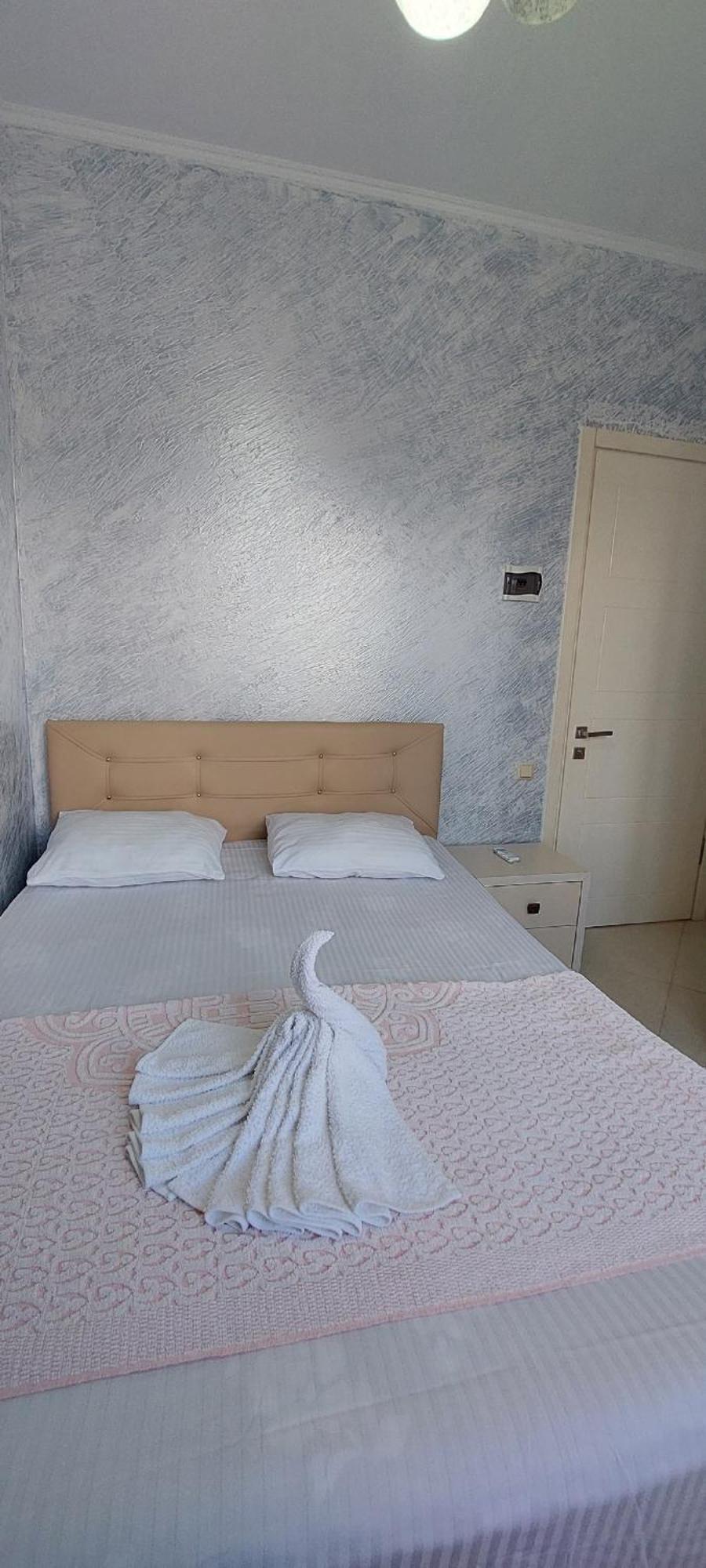 Hotel Ergo 巴统 外观 照片