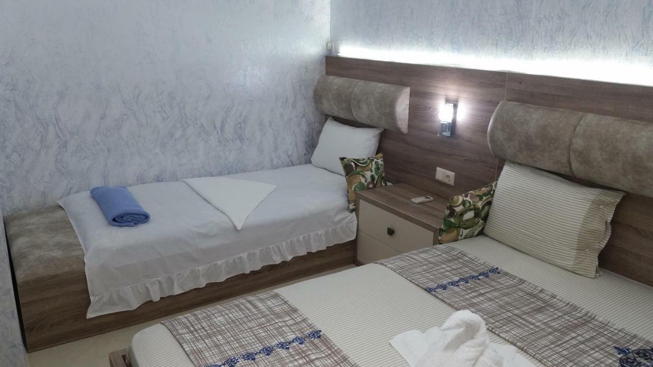 Hotel Ergo 巴统 外观 照片
